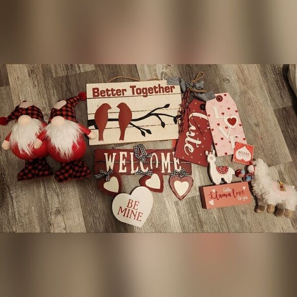 Valentine's Day Decoration   - Picture 1 of 14